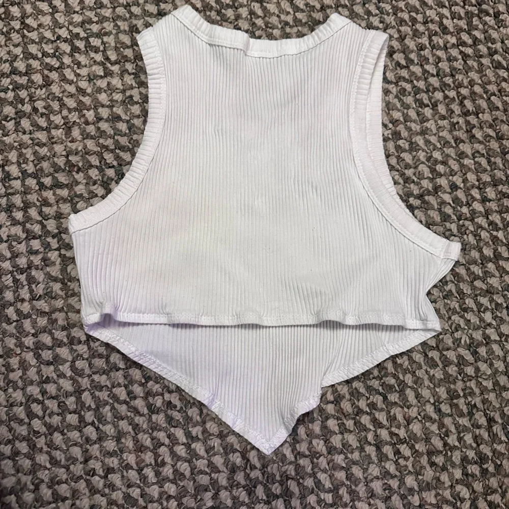 Crop Tank - Picture 2 of 4
